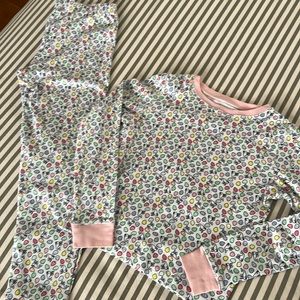 Vineyard vines pajamas